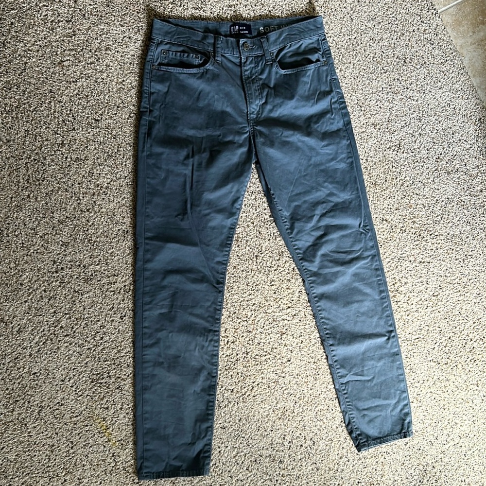 Men’s gray jeans/pants